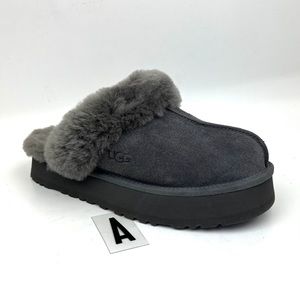 UGG Disquette Slipper sz 9